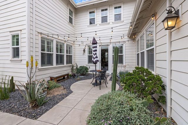 833 S Amor St, Mountain House, CA 95391