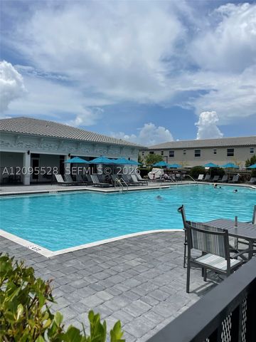2610 SE 13th St 2610, Homestead, FL 33035