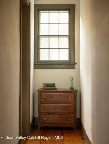 9715 New York 22, Hillsdale, NY 12529