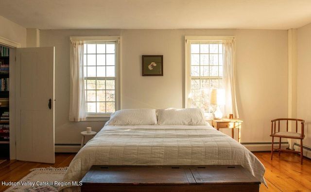 9715 New York 22, Hillsdale, NY 12529