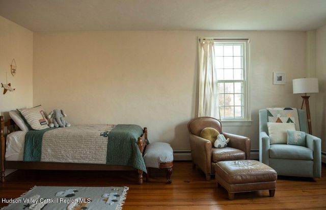 9715 New York 22, Hillsdale, NY 12529