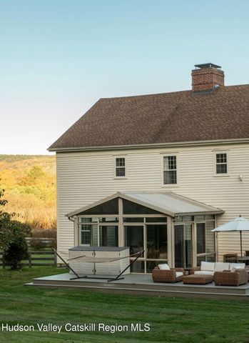 9715 New York 22, Hillsdale, NY 12529