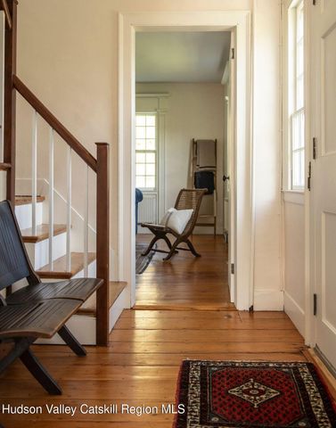 9715 New York 22, Hillsdale, NY 12529