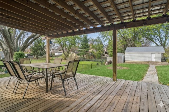 102 S ASHLAND Avenue, Palatine, IL 60074