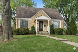 102 S ASHLAND Avenue, Palatine, IL 60074