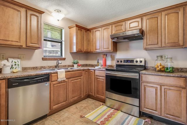 142 Sandest Drive, Lafayette, LA 70508