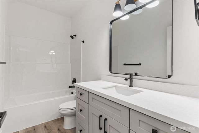 13902 Lakeview Way NW, Gig Harbor, WA 98329