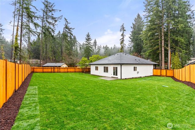 13902 Lakeview Way NW, Gig Harbor, WA 98329