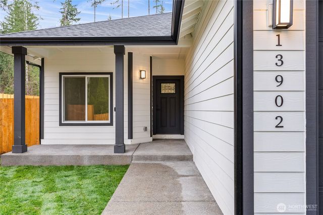 13902 Lakeview Way NW, Gig Harbor, WA 98329