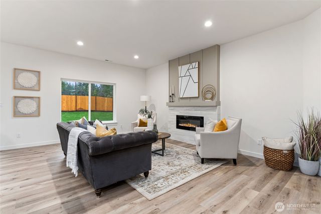 13902 Lakeview Way NW, Gig Harbor, WA 98329