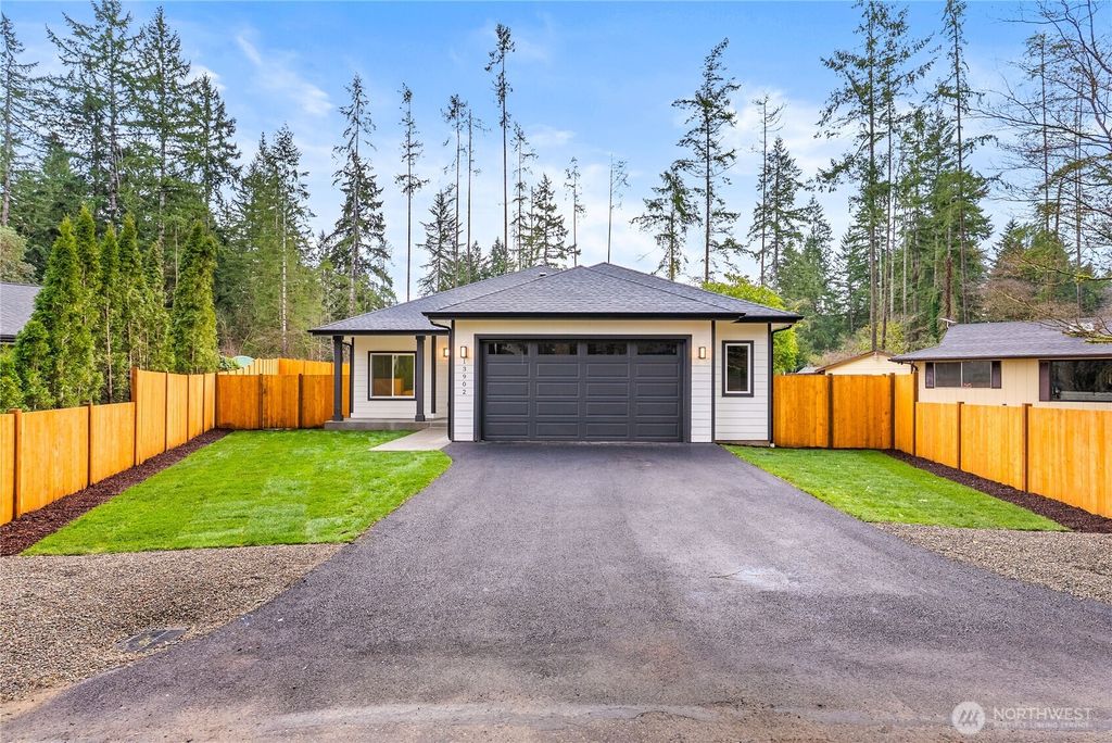 13902 Lakeview Way NW, Gig Harbor, WA 98329