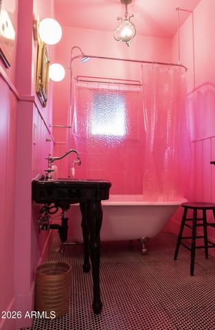 138 N 11TH Avenue, Phoenix, AZ 85007