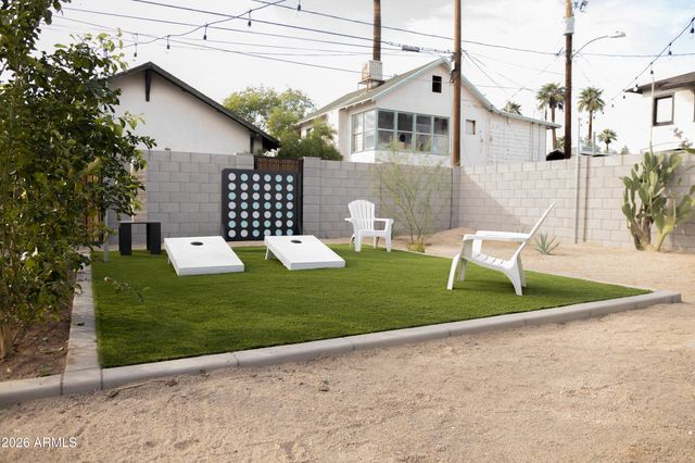 138 N 11TH Avenue, Phoenix, AZ 85007