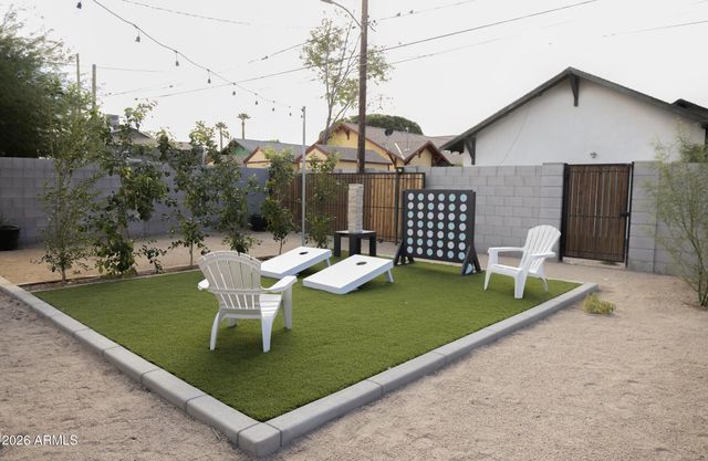 138 N 11TH Avenue, Phoenix, AZ 85007