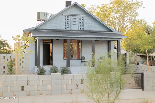 138 N 11TH Avenue, Phoenix, AZ 85007