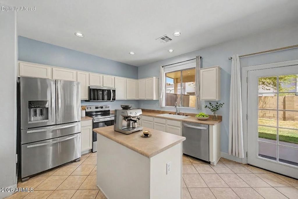 1129 S Amandes --, Mesa, AZ 85208 — photo 2