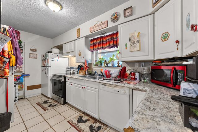 915 Liberty Drive, Irving, TX 75061