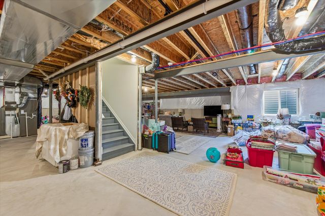 2605 Timber Glen Drive, Ann Arbor, MI 48108