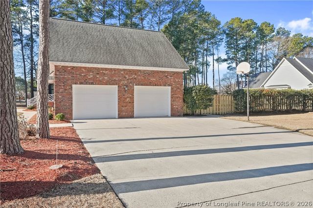 5400 Labrador Drive, Hope Mills, NC 28348