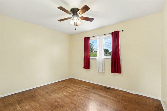 8485 Forrest Drive, Canton, MI 48187