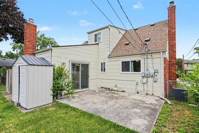 8485 Forrest Drive, Canton, MI 48187