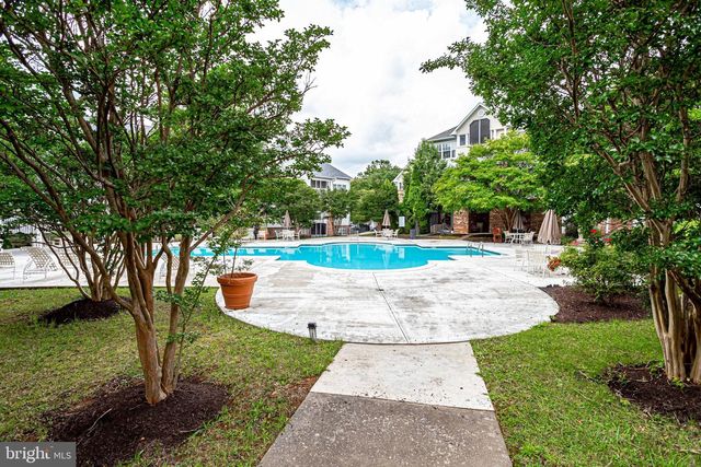 6751 VILLAGE PARK DR, Greenbelt, MD 20770