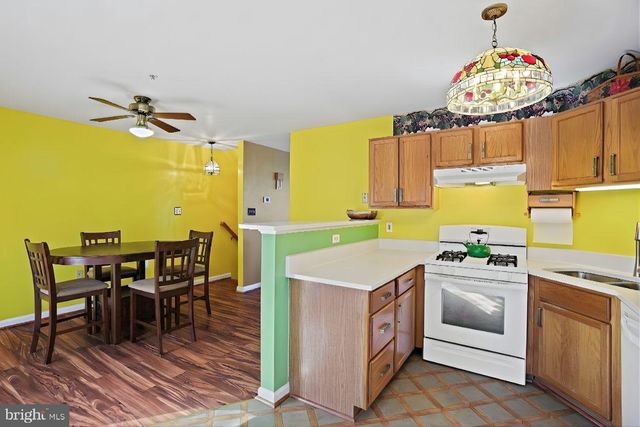 6751 VILLAGE PARK DR, Greenbelt, MD 20770