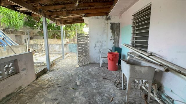 GERONA URB VISTAMAR 613, Carolina, PR 00983