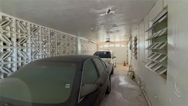 GERONA URB VISTAMAR 613, Carolina, PR 00983