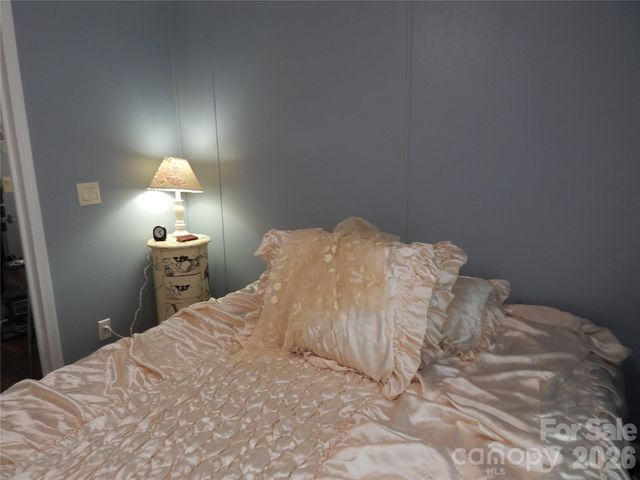 219 Pike Point, Waynesville, NC 28785