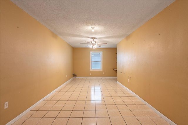 5206 Avenue L, Galveston, TX 77551
