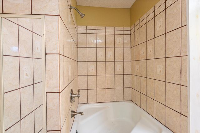 5206 Avenue L, Galveston, TX 77551