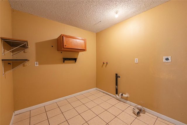 5206 Avenue L, Galveston, TX 77551
