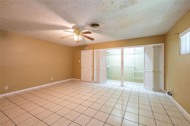 5206 Avenue L, Galveston, TX 77551