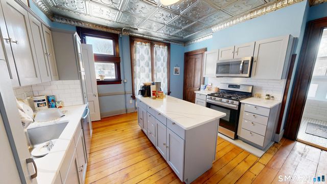 89 Sherland Avenue, New Haven, CT 06513