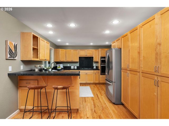 260 Nw TORREY VIEW Dr, Portland, OR 97229