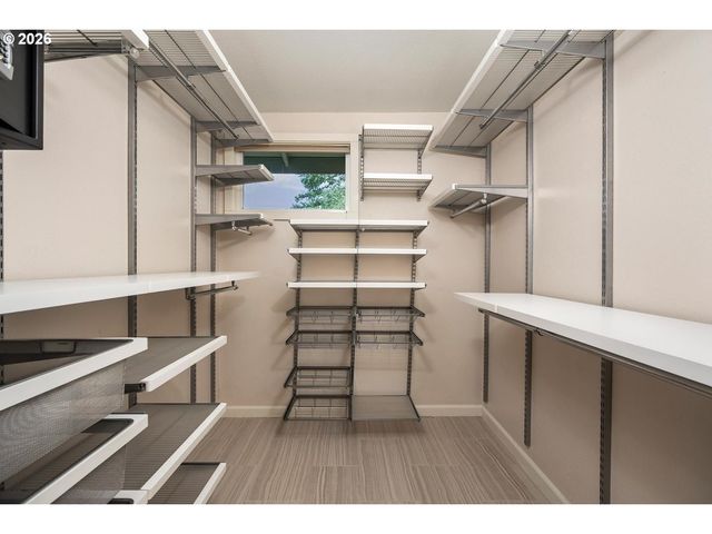 260 Nw TORREY VIEW Dr, Portland, OR 97229