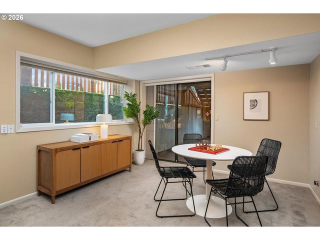 260 Nw TORREY VIEW Dr, Portland, OR 97229