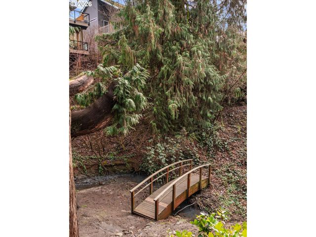 260 Nw TORREY VIEW Dr, Portland, OR 97229