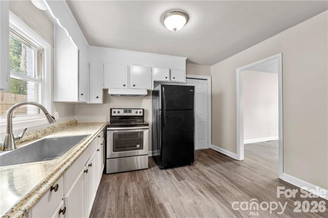 2717 Dora Drive, Charlotte, NC 28215