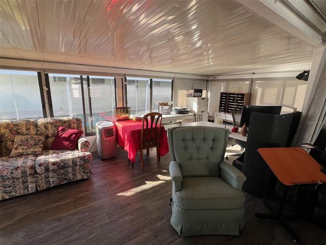 11300 124TH AVENUE 70, Largo, FL 33778