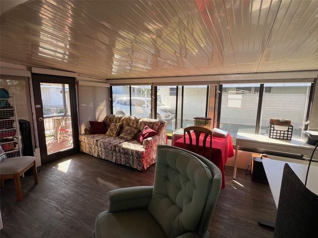 11300 124TH AVENUE 70, Largo, FL 33778