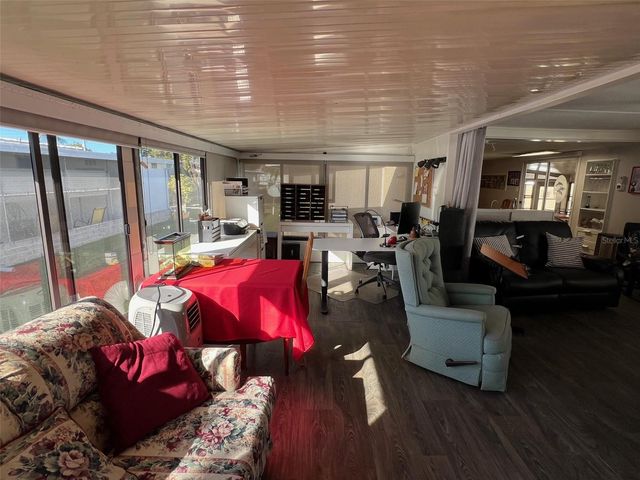 11300 124TH AVENUE 70, Largo, FL 33778