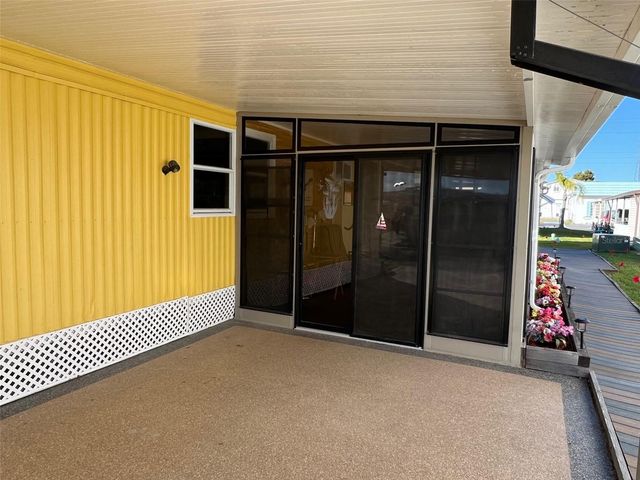 11300 124TH AVENUE 70, Largo, FL 33778