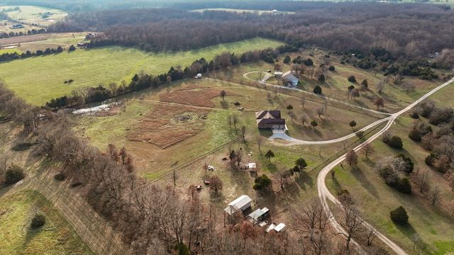 3065 S Somer Lane, Republic, MO 65738