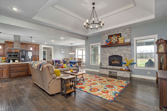 3065 S Somer Lane, Republic, MO 65738