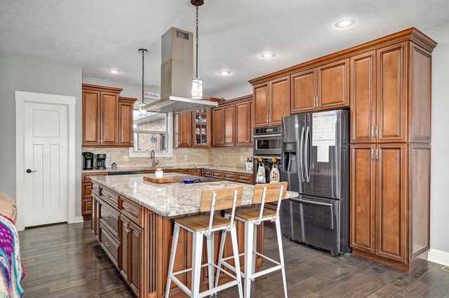 3065 S Somer Lane, Republic, MO 65738