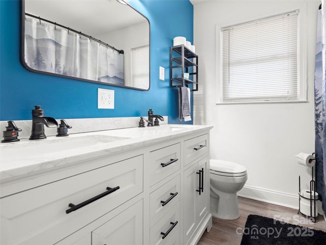 52 Baby Jane Lane, Hendersonville, NC 28792