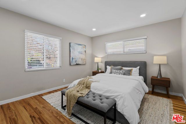 4210 N Sepulveda Boulevard, Sherman Oaks, CA 91403