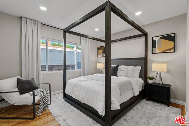 4210 N Sepulveda Boulevard, Sherman Oaks, CA 91403